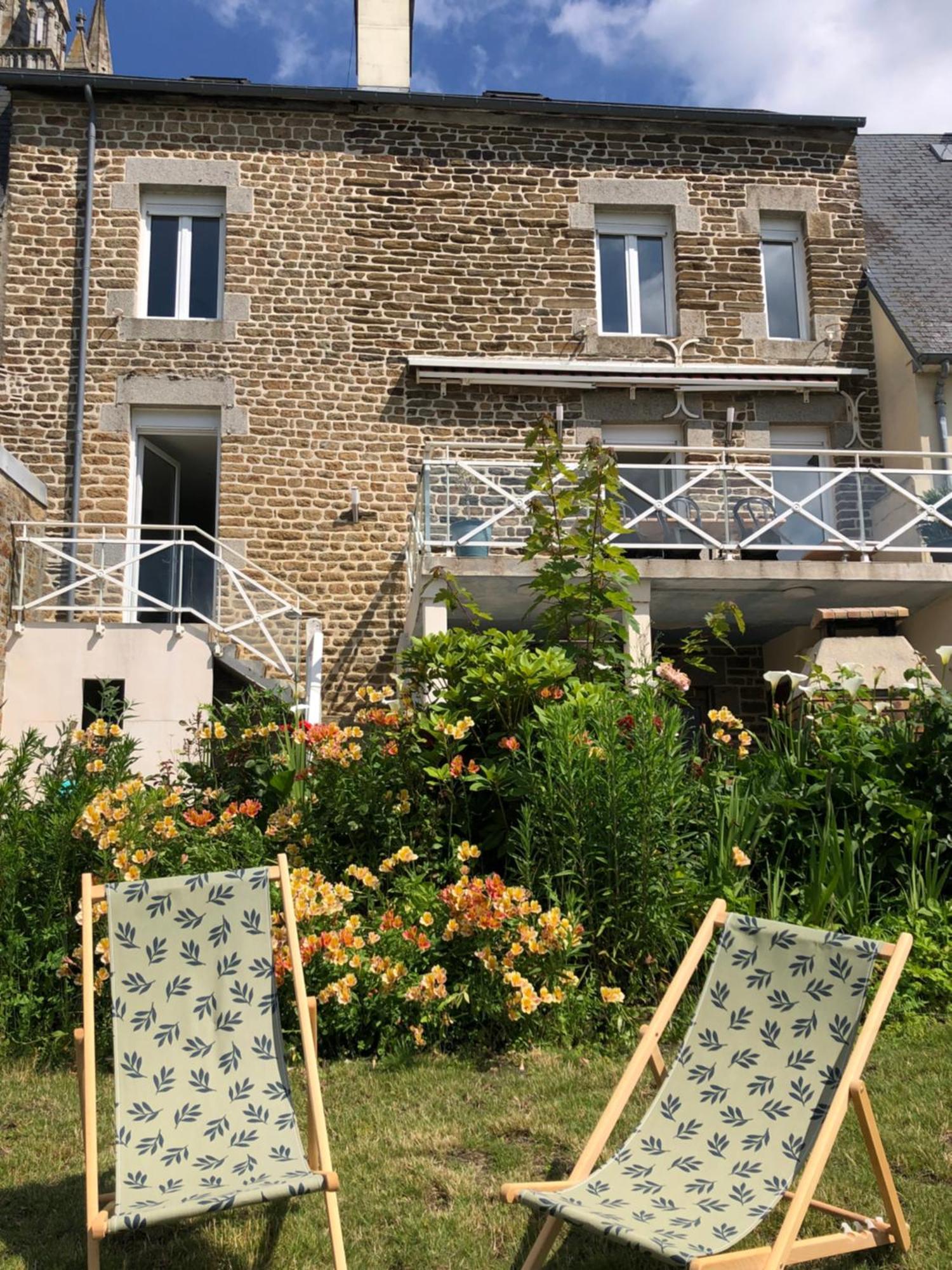 La Maison Du Lac Saint-Hilaire-du-Harcouët Buitenkant foto